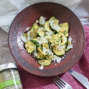 快炒櫛瓜起司開胃菜